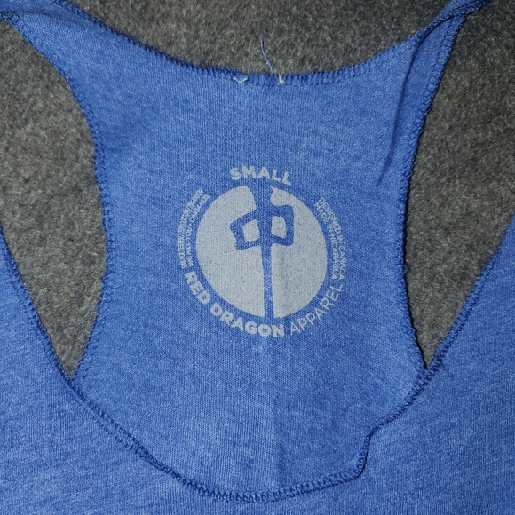 Red dragon tank top - Picture 3 of 3